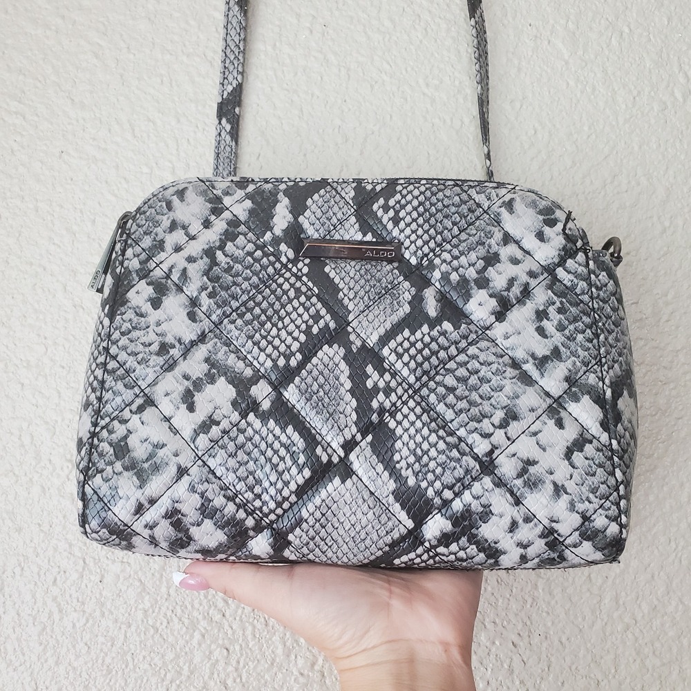Aldo‎ Snakeskin Print Crossbody Bag Grey Black Quilted Double Zip Camera Bag